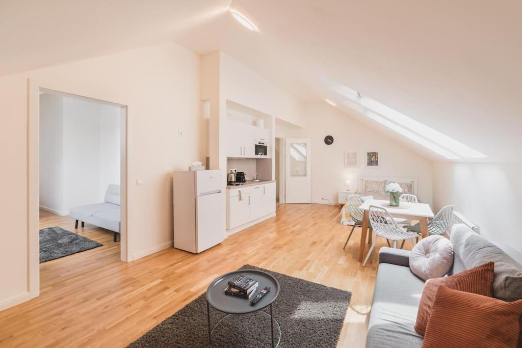 Imperial Loft Apartment プラハ エクステリア 写真