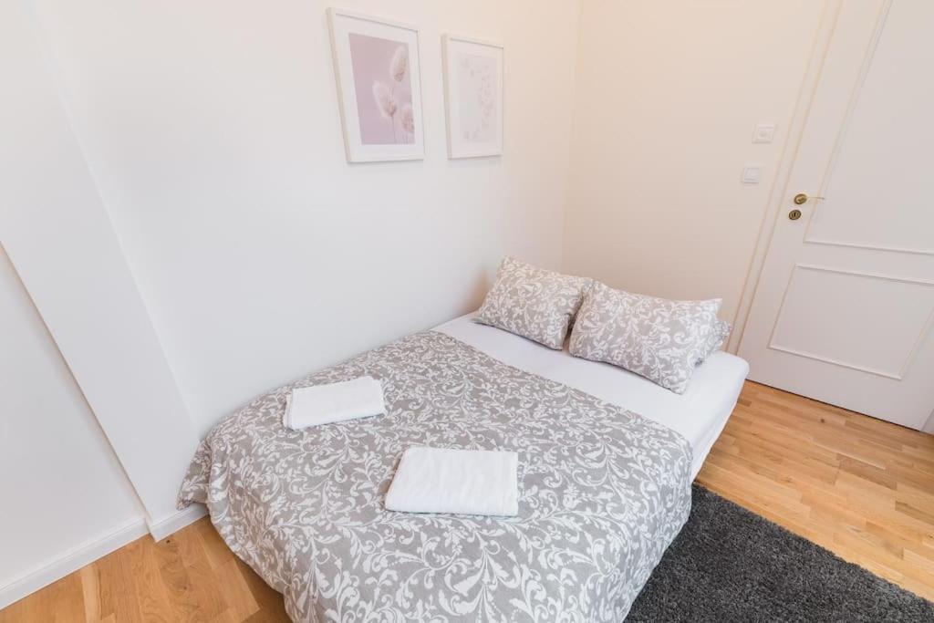 Imperial Loft Apartment プラハ エクステリア 写真